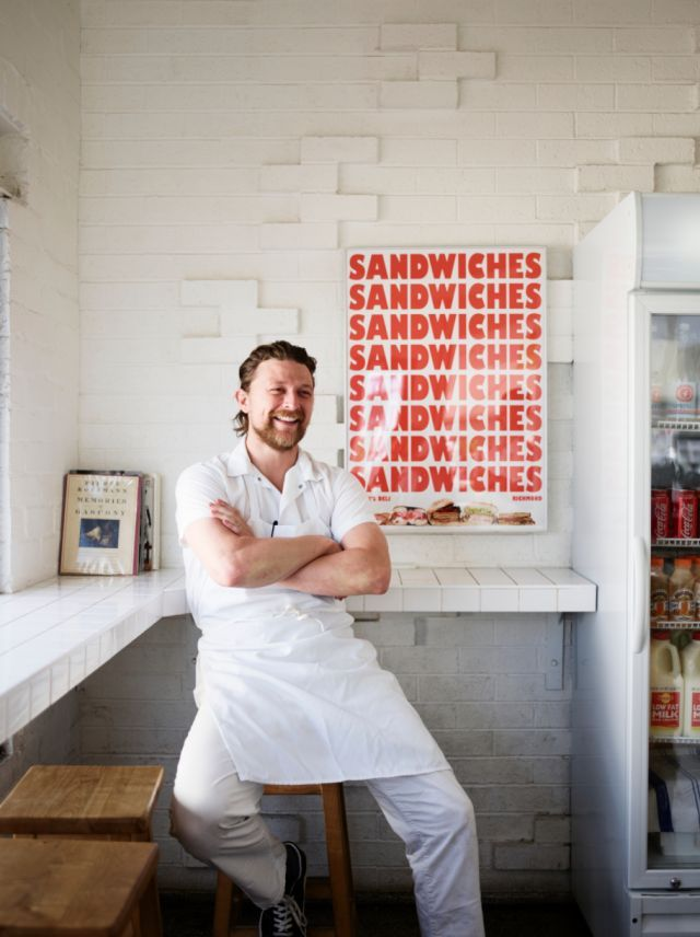 Restaurant team member