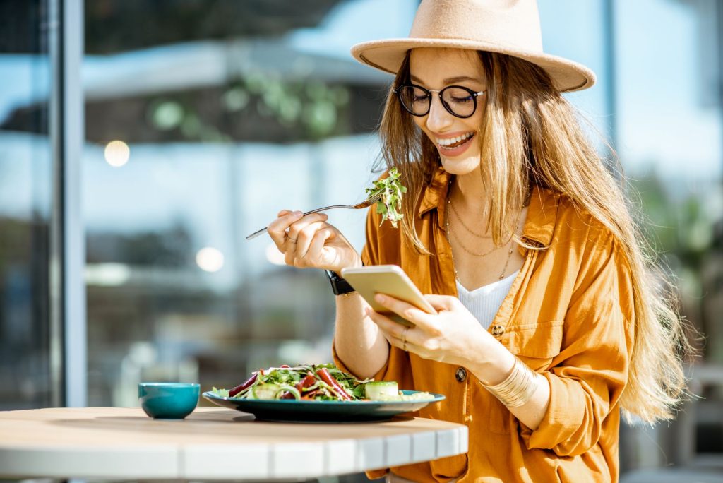 6 Benefits of Online Ordering for Restaurants
