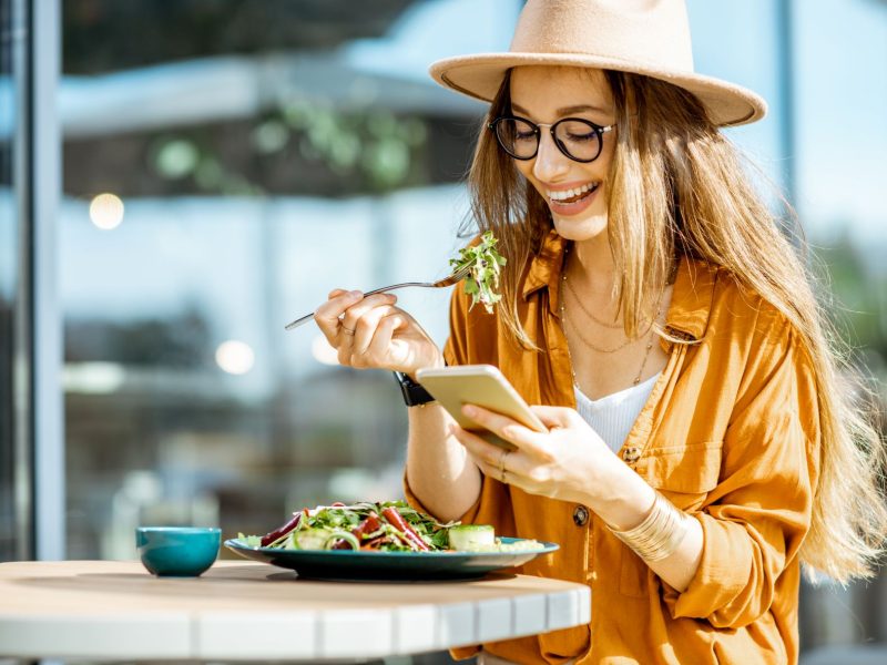 6 Benefits of Online Ordering for Restaurants