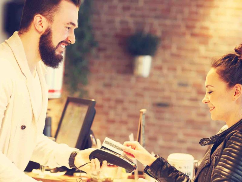 6 Ways Restaurant Gift Cards Can Boost Your Profit