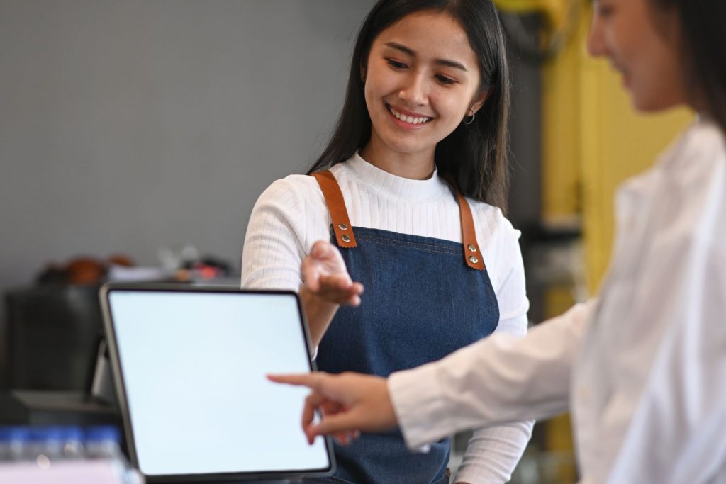 Enhancing Customer Experience with Interactive Digital Menu Boards