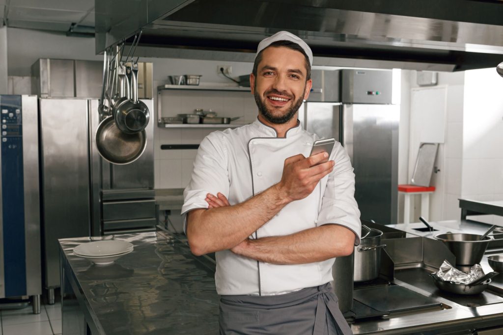 Why Your Restaurant Needs a Branded Mobile App